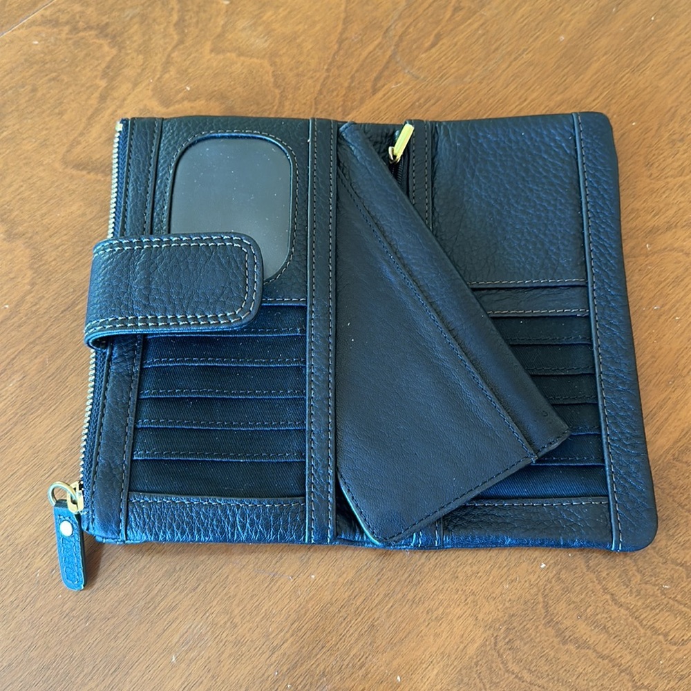 Fossil Wallet - Picture 6 of 9